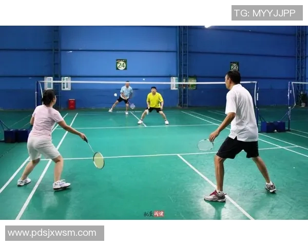 从零基础到羽毛球高手的灵活性训练与欧冠足球技巧全解析 从零基础到羽毛球高手的灵活性训练与欧冠足球技巧全解析