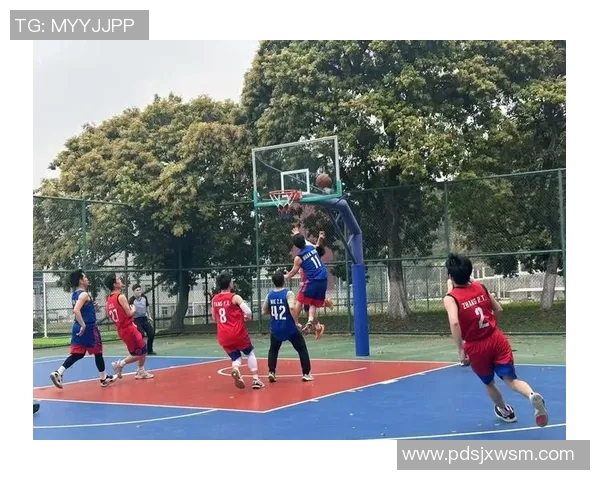 广州篮球队在篮球状态排行榜中荣登第十名欧冠足球赛事引发热议 广州篮球队在篮球状态排行榜中荣登第十名欧冠足球赛事引发热议