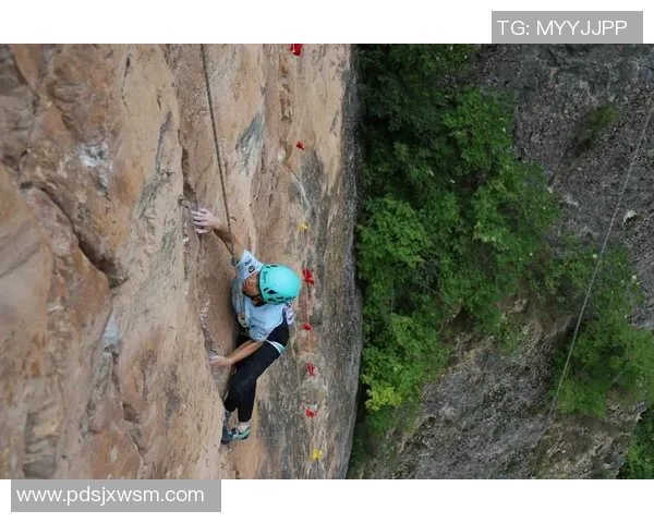 运动黄娜独家揭秘攀岩技巧与心得分享助你提升攀岩水平